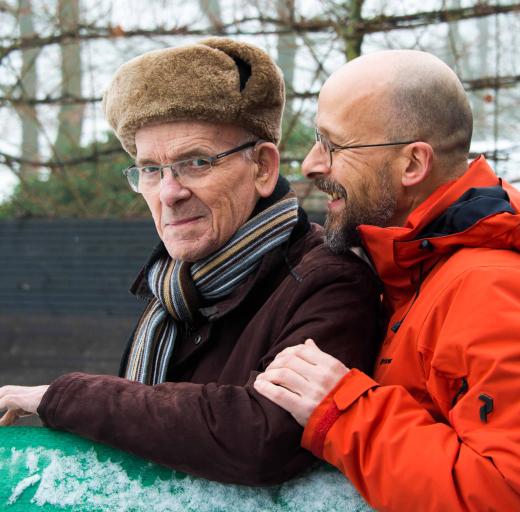 Ron Kaiser en zijn vader, mantelzorgmakelaar, Longwijzer